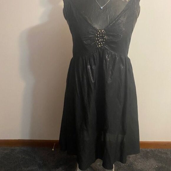 Adrianna Papell Dresses & Skirts - Adrianna Papell Black embellished (chest and straps) sleeveless dress , size 8